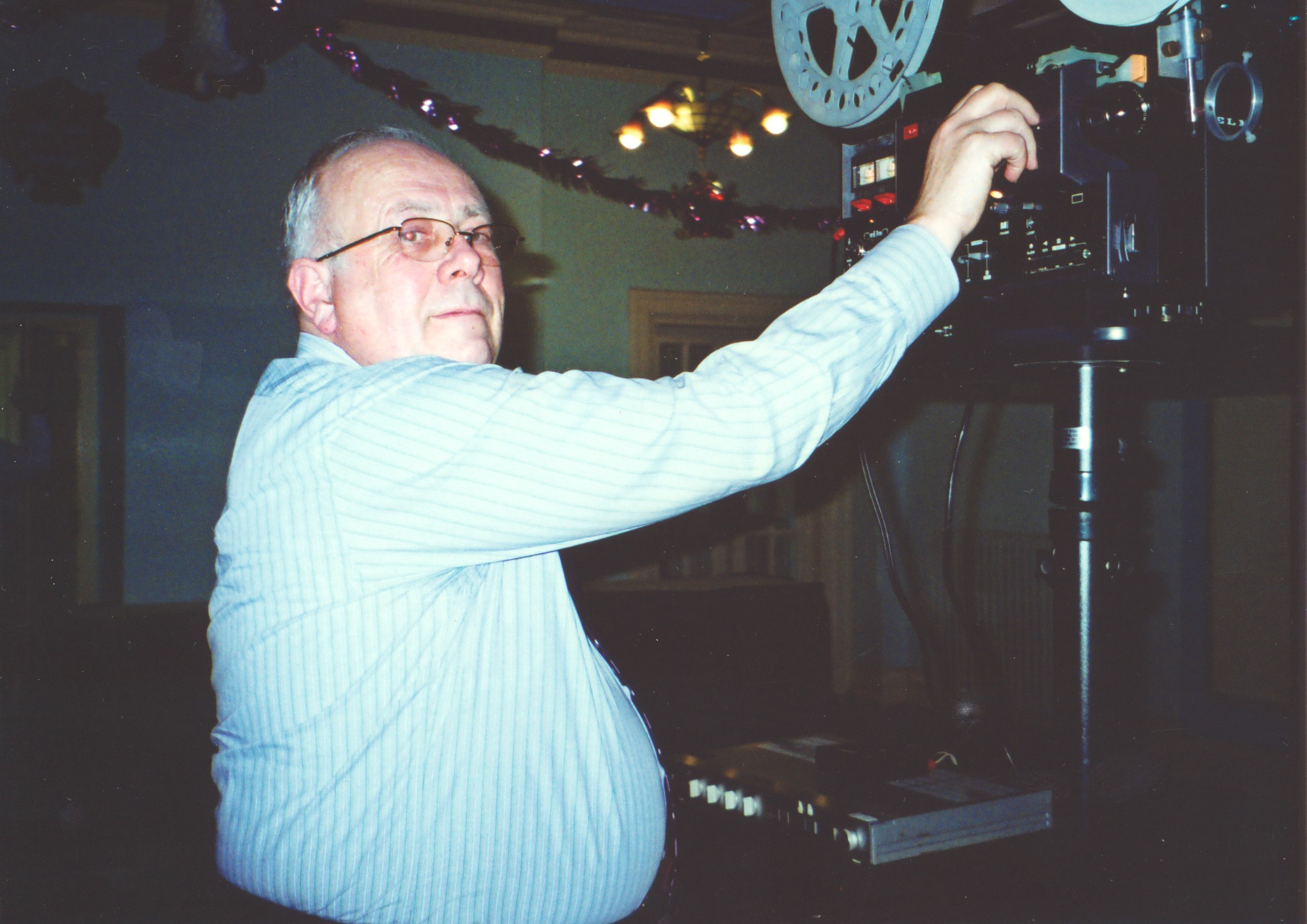2005 Convention Dinner projectionist Bob Nicholls